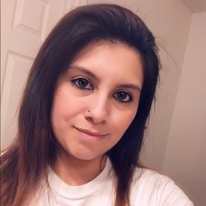 Meet your Posher, Annie